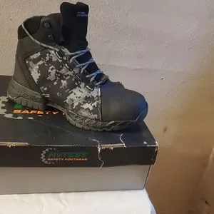 Hytest | Shoes | Hytest Footrests Urban Camo Safety Boots  display picture 3